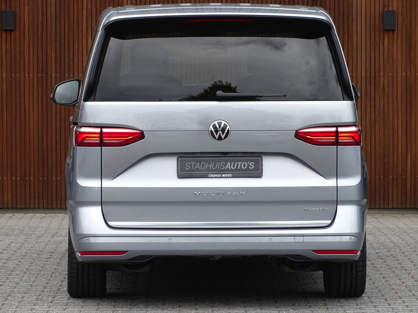 Volkswagen Multivan eHybrid 218PK / IQ-light / VIP 7- pers / 360°