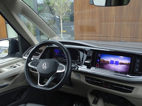 Volkswagen Multivan eHybrid 218PK / IQ-light / VIP 7- pers / 360°
