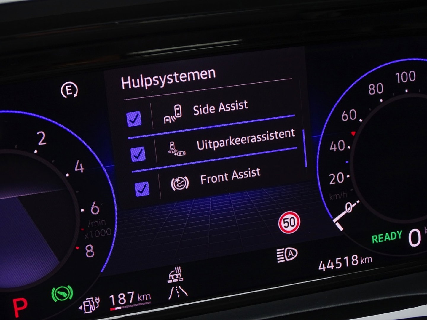 Volkswagen Multivan eHybrid 218PK / IQ-light / VIP 7- pers / 360°