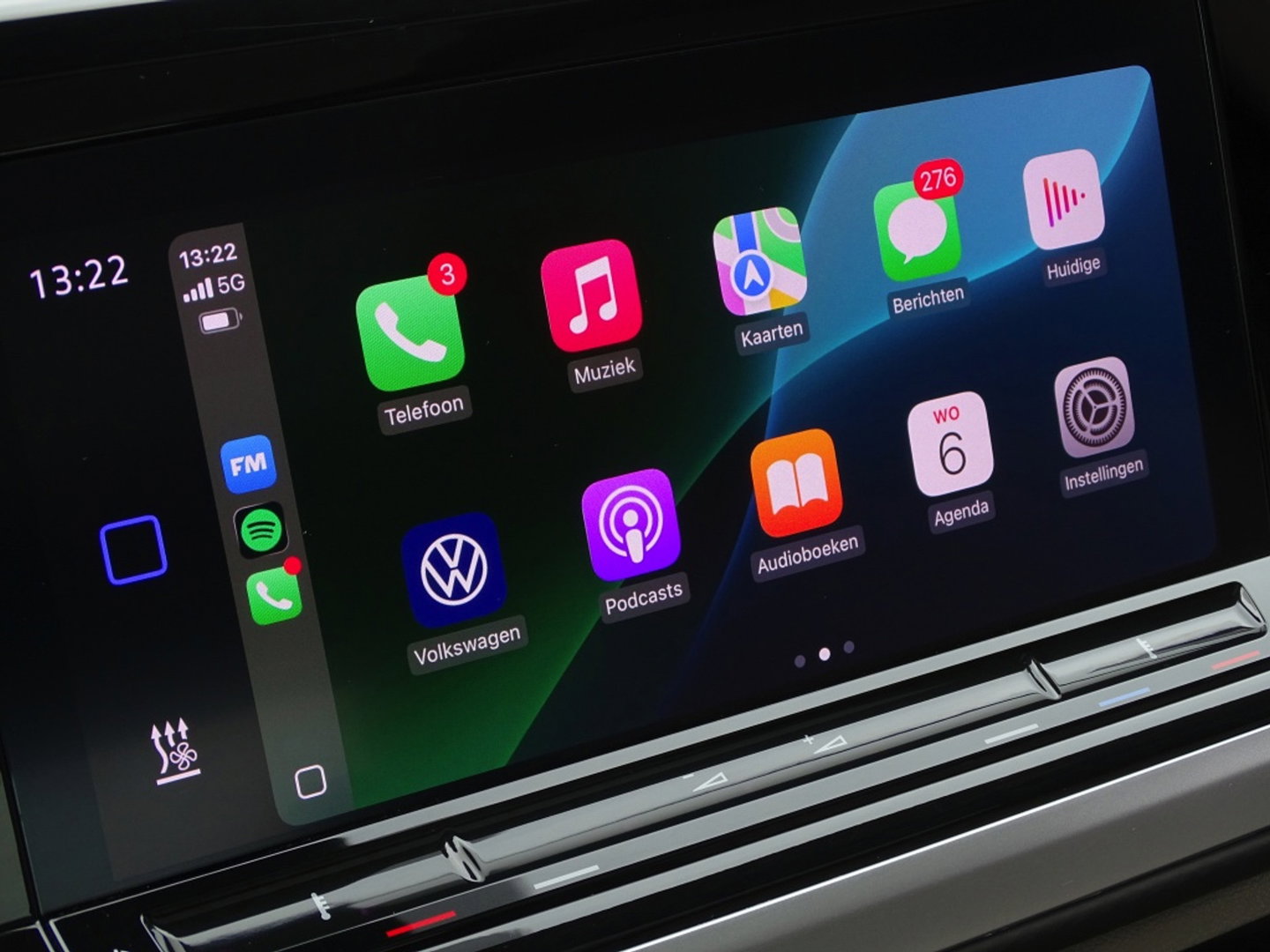 Volkswagen Multivan eHybrid 218PK / IQ-light / VIP 7- pers / 360°