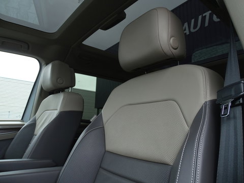 Volkswagen Multivan eHybrid 218PK / IQ-light / VIP 7- pers / 360°