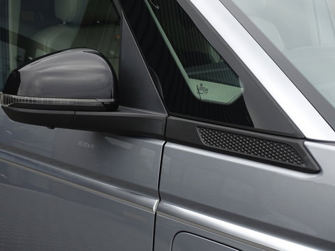 Volkswagen Multivan eHybrid 218PK / IQ-light / VIP 7- pers / 360°