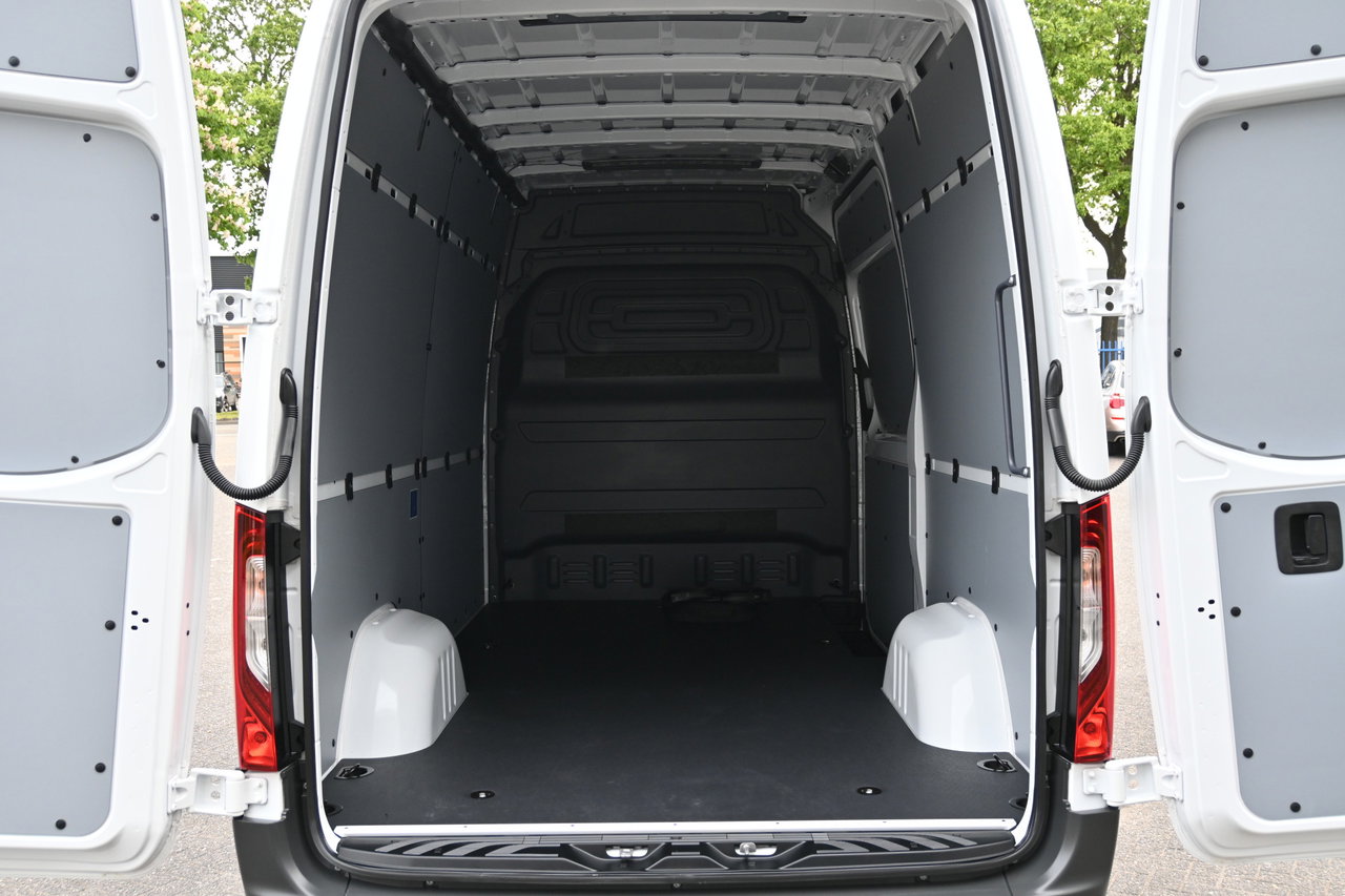 Mercedes-Benz eSprinter