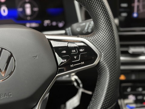 Volkswagen T-Roc 1.0 TSI R-Line Business | Massage | IQ Light | DAB | Stoelverwarming | Achteruitrijcamera | Apple Carplay | ECC |