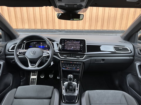 Volkswagen T-Roc 1.0 TSI R-Line Business | Massage | IQ Light | DAB | Stoelverwarming | Achteruitrijcamera | Apple Carplay | ECC |