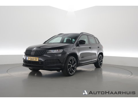 Škoda Karoq 1.5 TSI ACT Sportline Business | Digi. Dashboard | Elek. Trekhaak | Adapt. Cruise | Camera | Keyless | 19'' | Apple CarPlay | Stoel- Stuurverw.