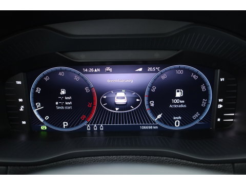 Škoda Karoq 1.5 TSI ACT Sportline Business | Digi. Dashboard | Elek. Trekhaak | Adapt. Cruise | Camera | Keyless | 19'' | Apple CarPlay | Stoel- Stuurverw.