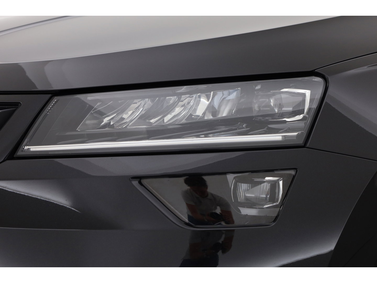 Škoda Karoq 1.5 TSI ACT Sportline Business | Digi. Dashboard | Elek. Trekhaak | Adapt. Cruise | Camera | Keyless | 19'' | Apple CarPlay | Stoel- Stuurverw.