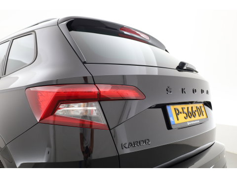Škoda Karoq 1.5 TSI ACT Sportline Business | Digi. Dashboard | Elek. Trekhaak | Adapt. Cruise | Camera | Keyless | 19'' | Apple CarPlay | Stoel- Stuurverw.