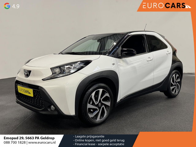 Toyota Aygo - X 1.0 VVT-i Automaat Pulse DEMO ! Navigatie Apple Carplay/Android Auto Camera 17" Lichtmetalen Velgen Climate Control Adaptive Cruise Control Two Tone