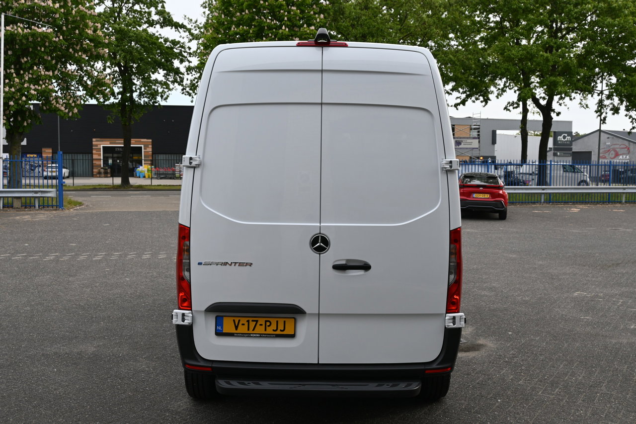 Mercedes-Benz eSprinter