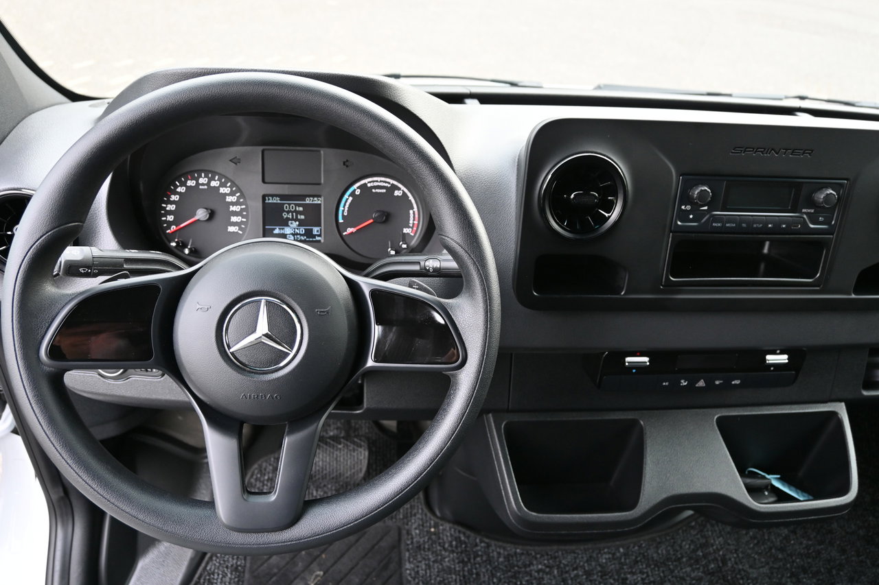 Mercedes-Benz eSprinter