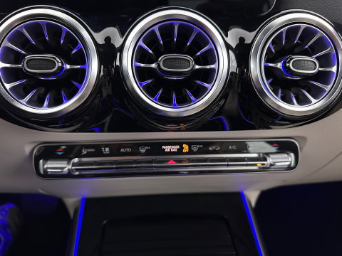 Mercedes-Benz EQA 350 4MATIC Luxury Line 67 kWh [ 3-Fase-11 kW ] (INCL-BTW) *LEATHER | FULL-LED | BLIND-SPOT | WIDESCREEN-DIGI-COCKPIT | HEATED-SPORTSEATS | CAMERA | NAVI-FULLMAP | DAB | AMBIENT-LIGHT | KEYLESS | LANE-ASSIST | 18''ALU*