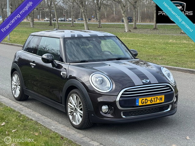 MINI Cooper - Mini 1.5 Chili Business Navi Airco Sfeerverlichting