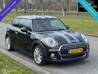 MINI Cooper - Mini 1.5 Chili Business Navi Airco Sfeerverlichting