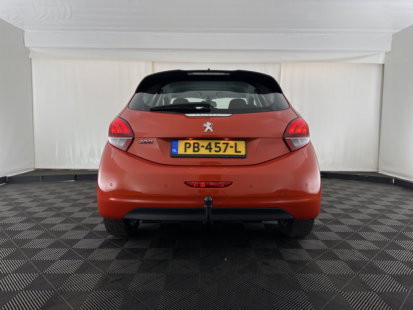 Peugeot 208 1.6 BlueHDi Blue Lease Executive *NAVI-FULLMAP | XENON | ECC | PDC | CRUISE | COMFORT-SEATS | TOWBAR | 16''ALU*