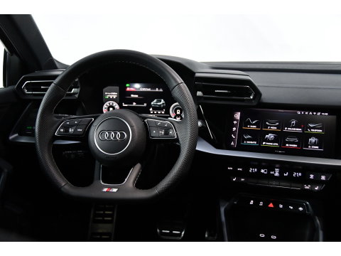 Audi A3 Sportback 35 TFSI S-edition 3x S-Line, Pano, Cam, AppleCP