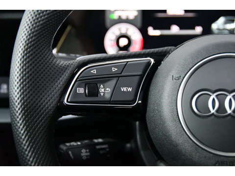 Audi A3 Sportback 35 TFSI S-edition 3x S-Line, Pano, Cam, AppleCP