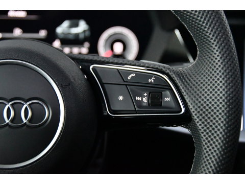 Audi A3 Sportback 35 TFSI S-edition 3x S-Line, Pano, Cam, AppleCP