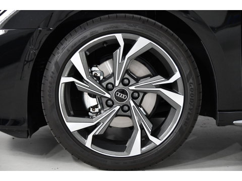 Audi A3 Sportback 35 TFSI S-edition 3x S-Line, Pano, Cam, AppleCP