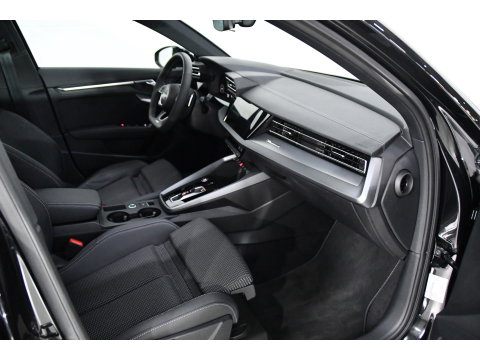 Audi A3 Sportback 35 TFSI S-edition 3x S-Line, Pano, Cam, AppleCP