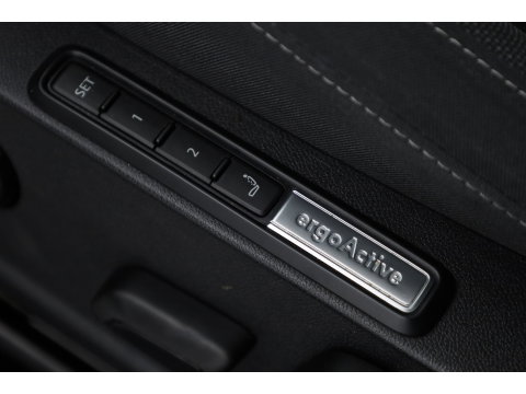 Volkswagen Golf 1.4 eHybrid Style | Massage | Memory | Camera | Adapt. Cruise | Apple CarPlay + NAV | SOH 94% |