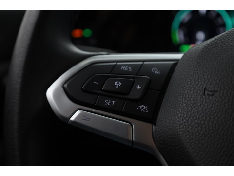 Volkswagen Golf 1.4 eHybrid Style | Massage | Memory | Camera | Adapt. Cruise | Apple CarPlay + NAV | SOH 94% |