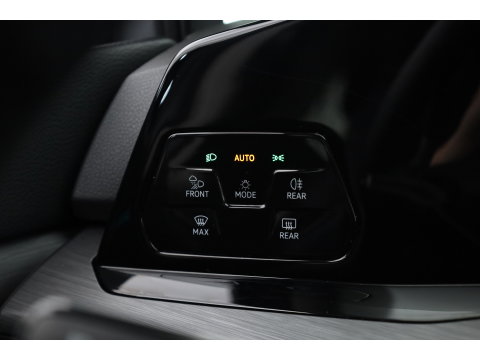 Volkswagen Golf 1.4 eHybrid Style | Massage | Memory | Camera | Adapt. Cruise | Apple CarPlay + NAV | SOH 94% |