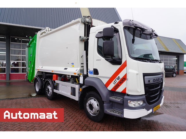 DAF LF 220 FAG - Terberg Vuilniswagen achterlader Euro6