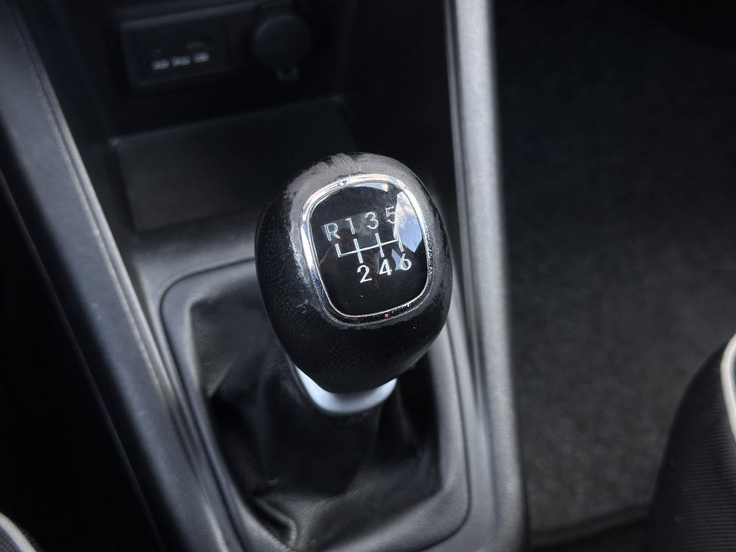 Kia Venga 1.6 CVVT ExecutiveLine | Panoramadak | Cruise Control | Achteruitrijcamera | Airconditioning | Bluetooth | Isofix