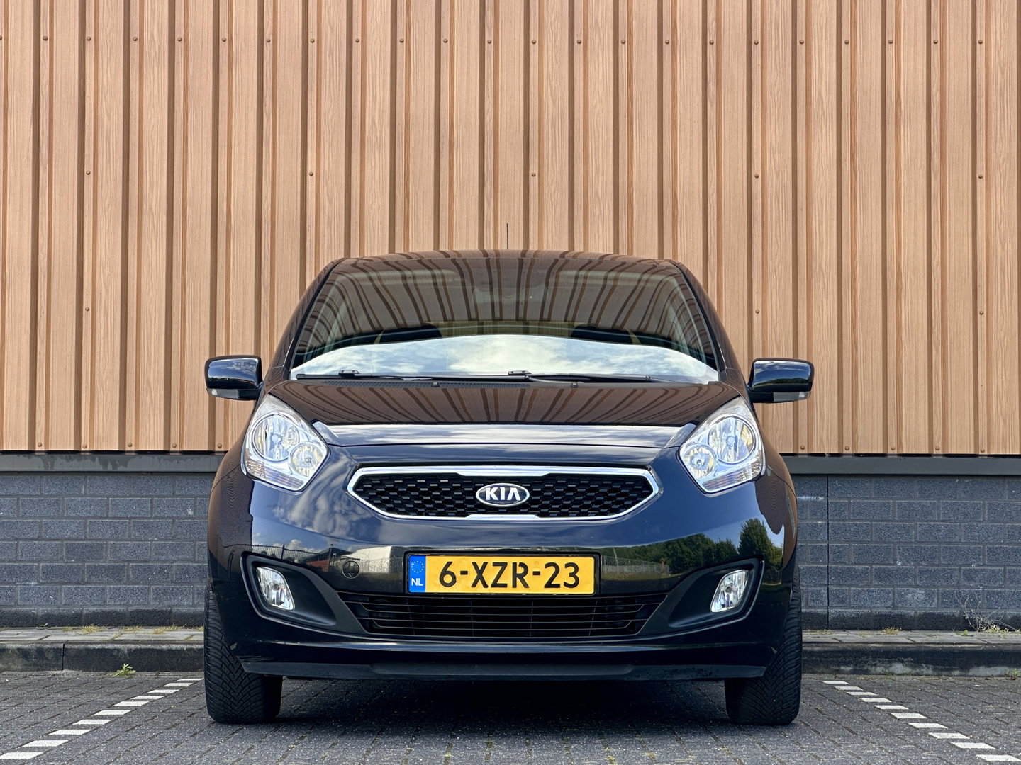 Kia Venga 1.6 CVVT ExecutiveLine | Panoramadak | Cruise Control | Achteruitrijcamera | Airconditioning | Bluetooth | Isofix
