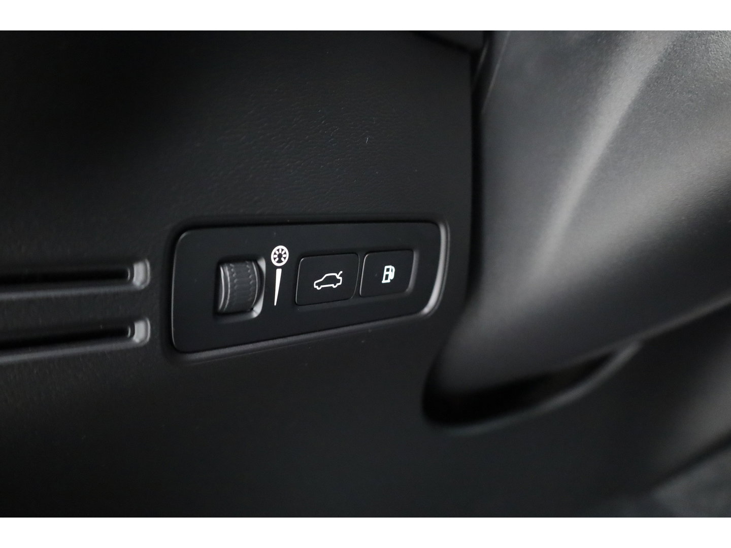 Volvo XC40 1.5 T4 Recharge Inscription Expression | SOH 96.7% |  Dig. Cockpit | Pano | 360cam | Elek. Trekhaak | Adapt. Cruise | Harman Kardon