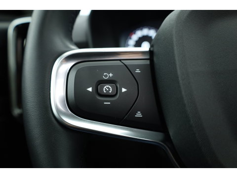 Volvo XC40 1.5 T4 Recharge Inscription Expression | SOH 96.7% |  Dig. Cockpit | Pano | 360cam | Elek. Trekhaak | Adapt. Cruise | Harman Kardon
