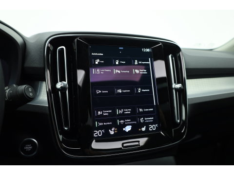 Volvo XC40 1.5 T4 Recharge Inscription Expression | SOH 96.7% |  Dig. Cockpit | Pano | 360cam | Elek. Trekhaak | Adapt. Cruise | Harman Kardon