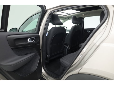 Volvo XC40 1.5 T4 Recharge Inscription Expression | SOH 96.7% |  Dig. Cockpit | Pano | 360cam | Elek. Trekhaak | Adapt. Cruise | Harman Kardon