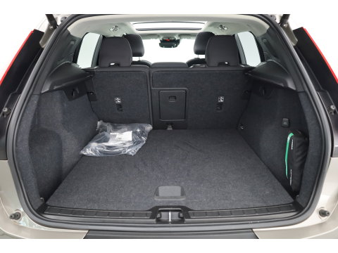 Volvo XC40 1.5 T4 Recharge Inscription Expression | SOH 96.7% |  Dig. Cockpit | Pano | 360cam | Elek. Trekhaak | Adapt. Cruise | Harman Kardon