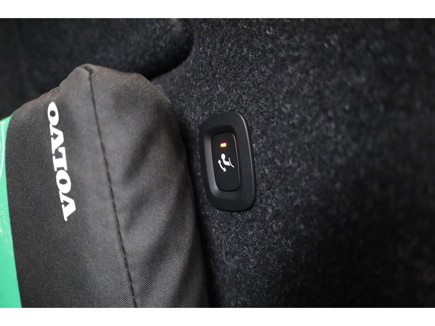 Volvo XC40 1.5 T4 Recharge Inscription Expression | SOH 96.7% |  Dig. Cockpit | Pano | 360cam | Elek. Trekhaak | Adapt. Cruise | Harman Kardon