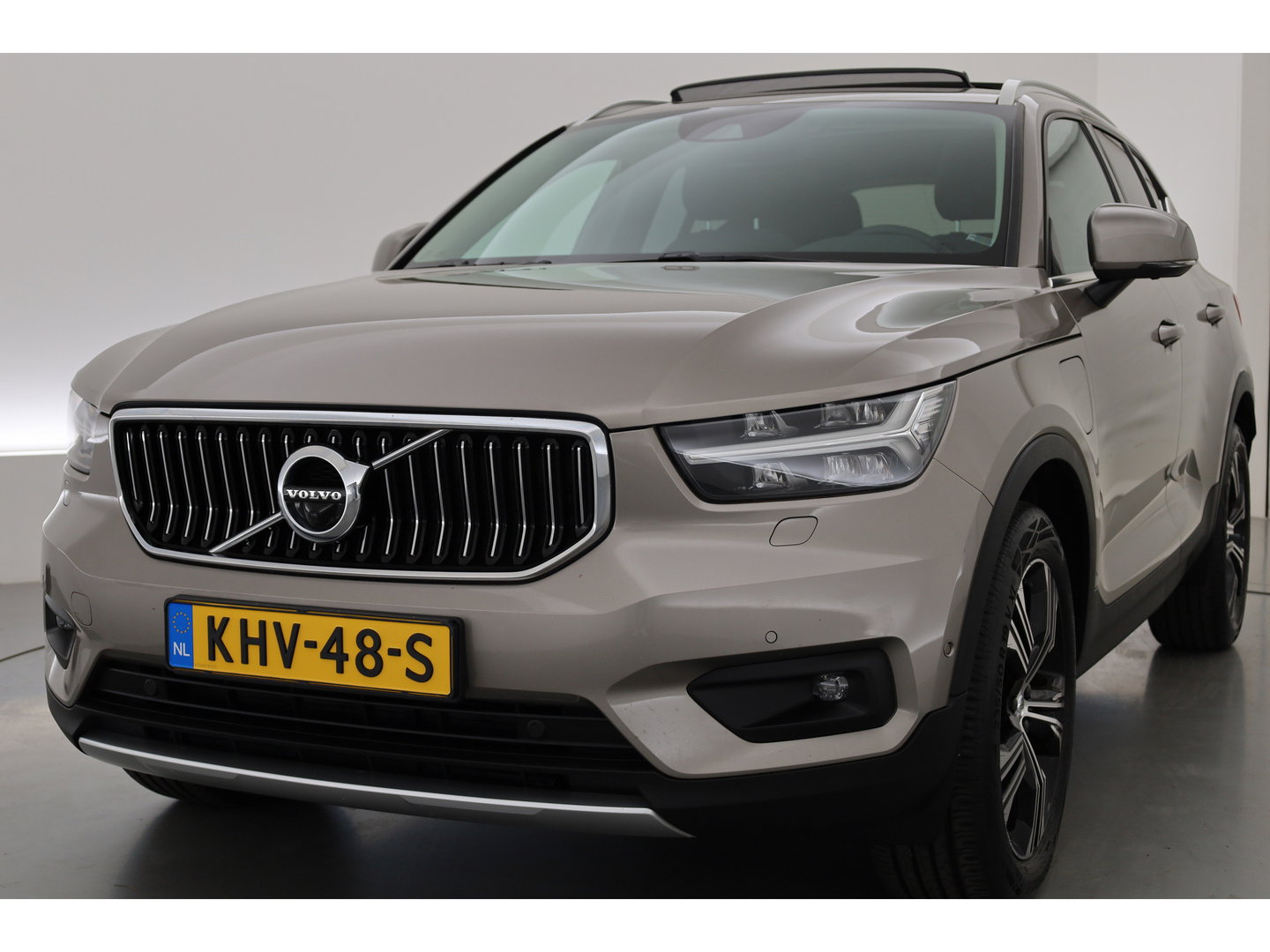 Volvo XC40 1.5 T4 Recharge Inscription Expression | SOH 96.7% |  Dig. Cockpit | Pano | 360cam | Elek. Trekhaak | Adapt. Cruise | Harman Kardon