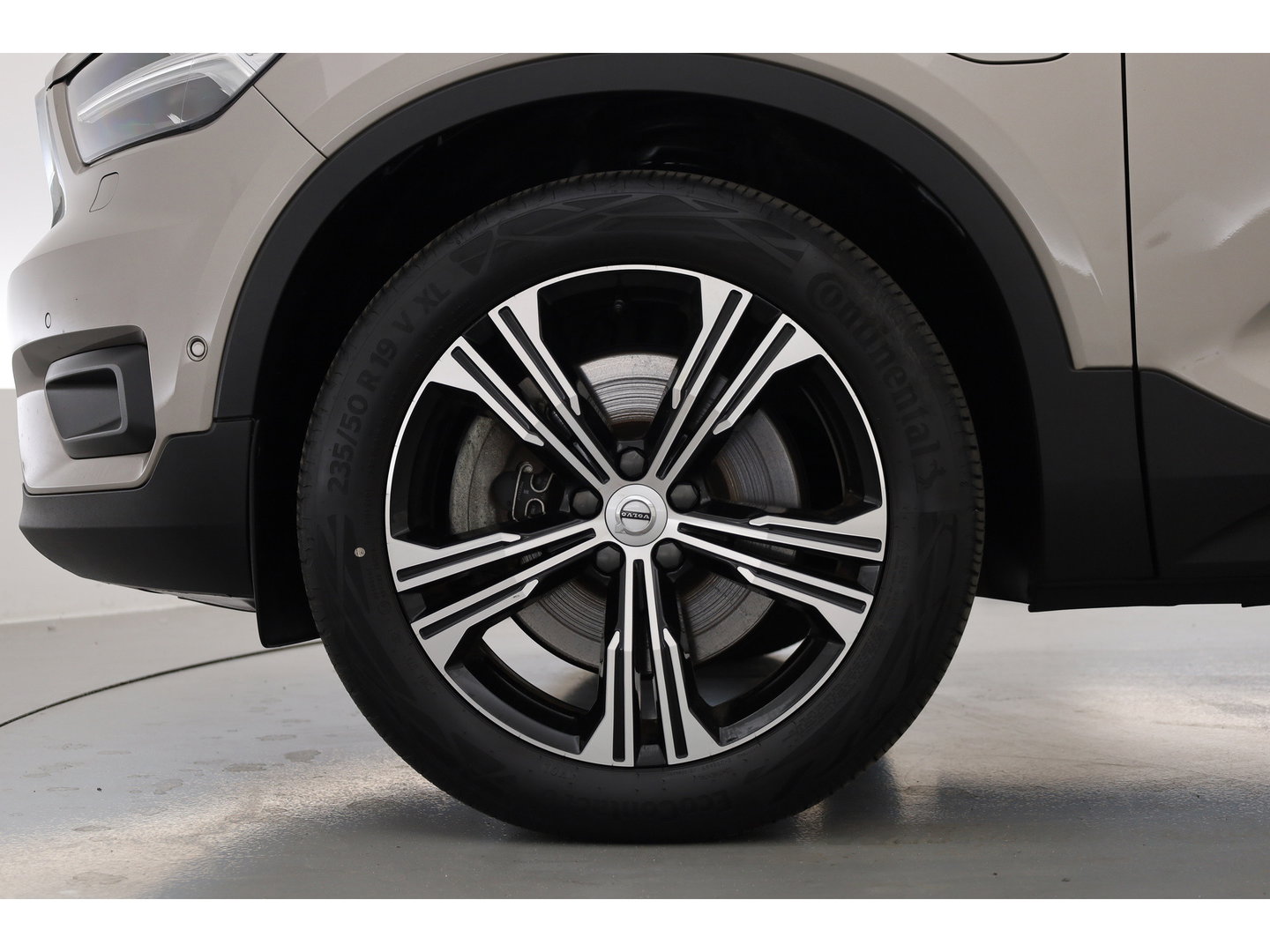 Volvo XC40 1.5 T4 Recharge Inscription Expression | SOH 96.7% |  Dig. Cockpit | Pano | 360cam | Elek. Trekhaak | Adapt. Cruise | Harman Kardon