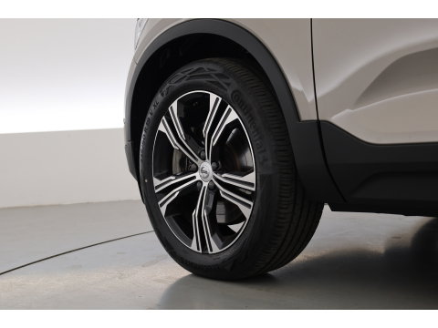 Volvo XC40 1.5 T4 Recharge Inscription Expression | SOH 96.7% |  Dig. Cockpit | Pano | 360cam | Elek. Trekhaak | Adapt. Cruise | Harman Kardon