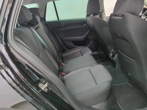 Škoda Octavia Combi 1.0 e-TSI Business Edition | CLIMA | SUNSET | STOEL & STUURWIEL VERWARMING