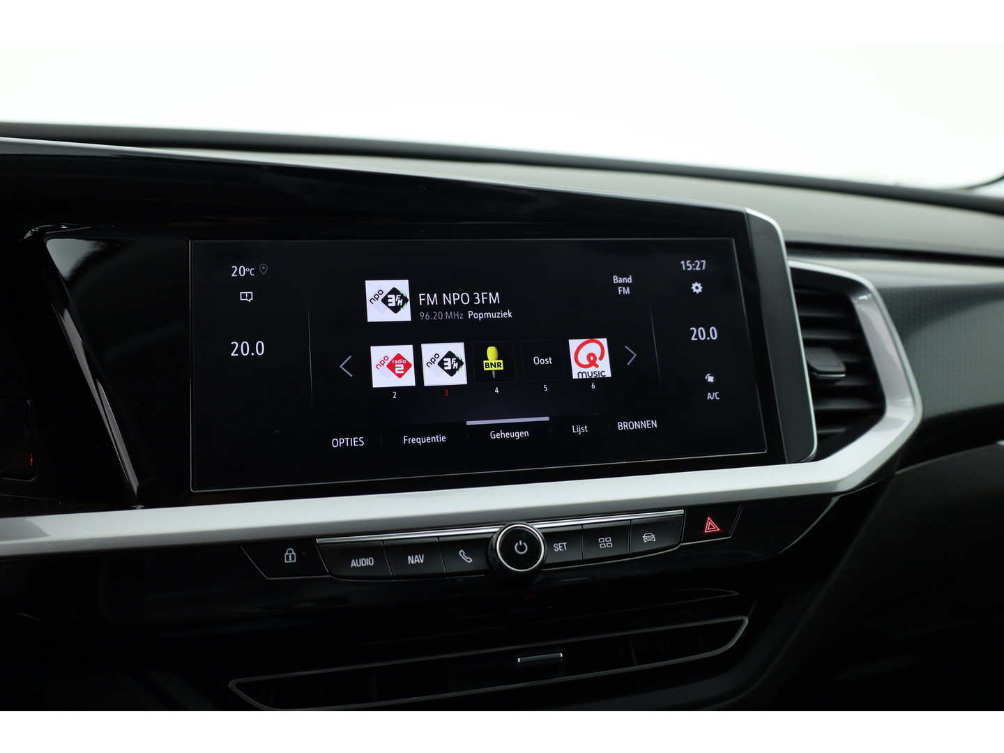 Opel Grandland 1.2 Turbo Ultimate | Dig. Cockpit  |Trekhaak | Camera | Stoel-Stuurverw. | Adapt. Cruise | Keyless | Apple CarPlay & Android Auto