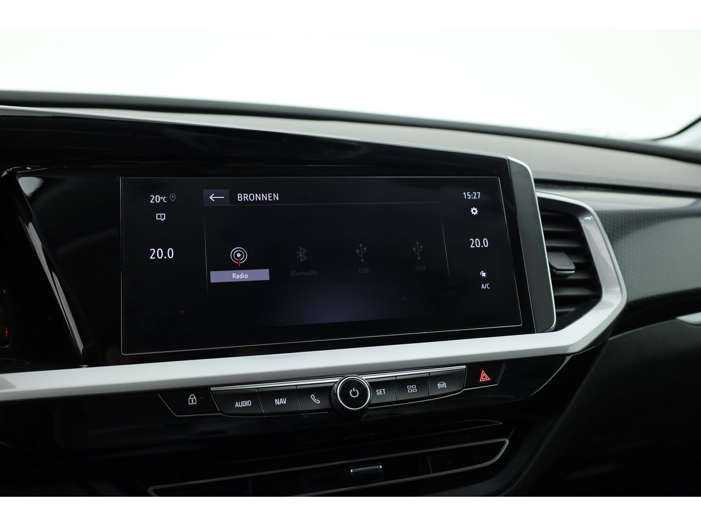 Opel Grandland 1.2 Turbo Ultimate | Dig. Cockpit  |Trekhaak | Camera | Stoel-Stuurverw. | Adapt. Cruise | Keyless | Apple CarPlay & Android Auto