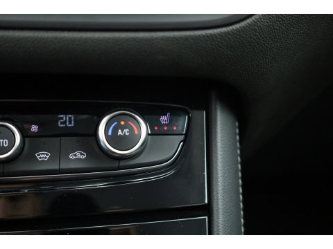 Opel Grandland 1.2 Turbo Ultimate | Dig. Cockpit  |Trekhaak | Camera | Stoel-Stuurverw. | Adapt. Cruise | Keyless | Apple CarPlay & Android Auto
