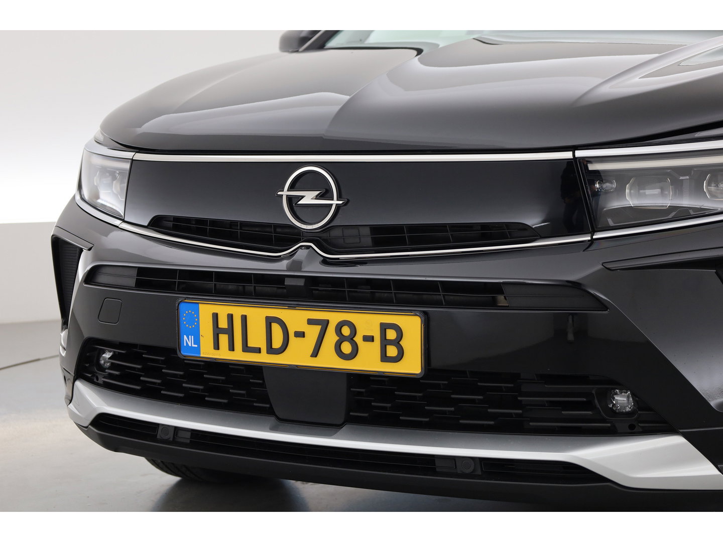 Opel Grandland 1.2 Turbo Ultimate | Dig. Cockpit  |Trekhaak | Camera | Stoel-Stuurverw. | Adapt. Cruise | Keyless | Apple CarPlay & Android Auto