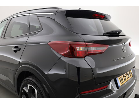 Opel Grandland 1.2 Turbo Ultimate | Dig. Cockpit  |Trekhaak | Camera | Stoel-Stuurverw. | Adapt. Cruise | Keyless | Apple CarPlay & Android Auto