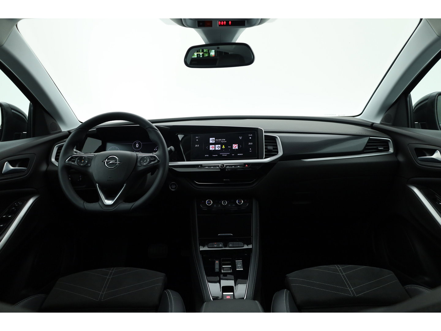 Opel Grandland 1.2 Turbo Ultimate | Dig. Cockpit  |Trekhaak | Camera | Stoel-Stuurverw. | Adapt. Cruise | Keyless | Apple CarPlay & Android Auto