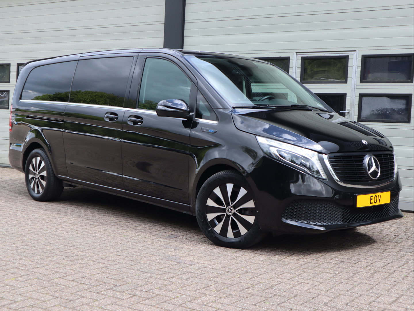 Mercedes-Benz EQV 300 90kWh L3 Extra lang - 8 Persoons - Leder - elc. Schuif