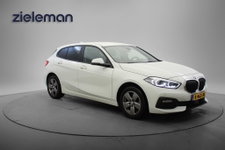 BMW 1 Serie - 118i Executive Edition - Digitaal Cockpit, Carplay, Camera, Clima, PDC