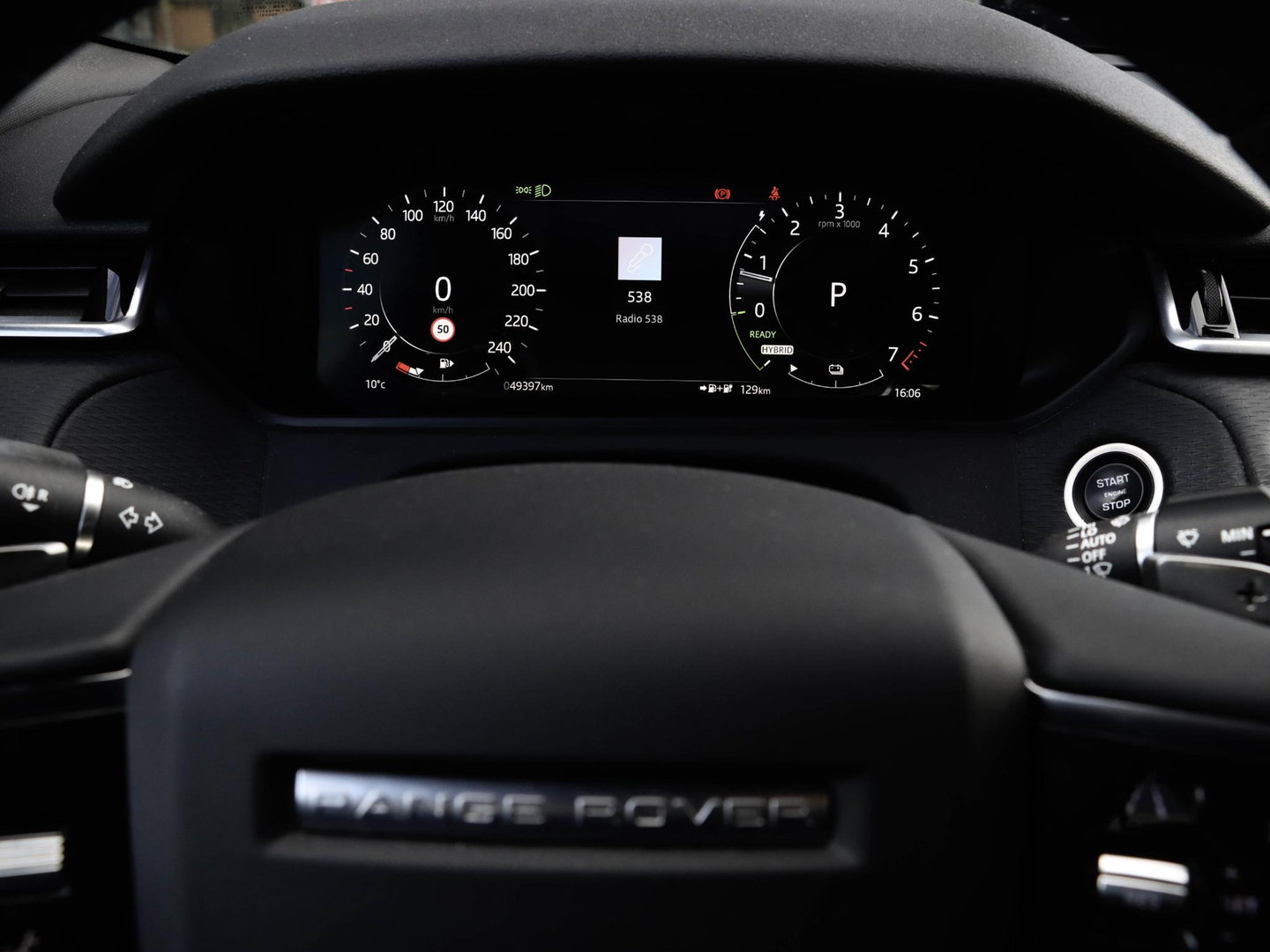 Land Rover Range Rover Velar P400e AWD S PHEV Meridian | Zwarte hemel + Leder | Trekhaak